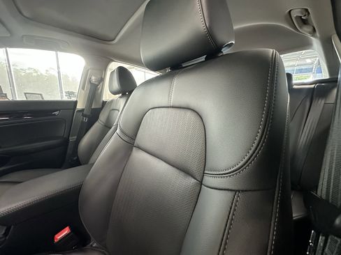 Used 2024 Honda Civic Touring image 10