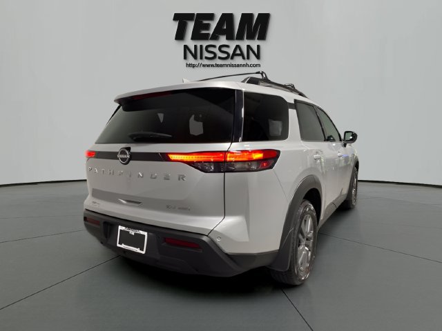 Used 2024 Nissan Pathfinder SV w/ Cargo Package AWD/4WD image 7