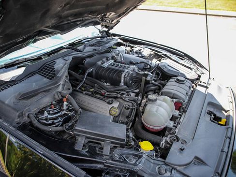 Used 2017 Ford Mustang GT image 17