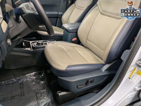 Used 2025 Ford Maverick Lariat w/ 4K Tow Package image 10