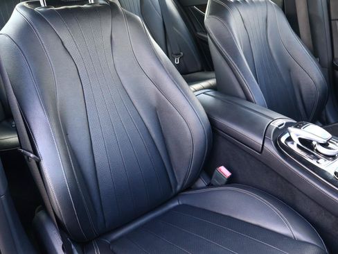 Used 2017 Mercedes-Benz E 300 image 17