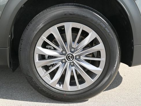 Certified 2025 MAZDA CX-90 3.3 Turbo w/ Preferred Package image 9