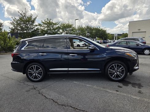 Used 2020 INFINITI QX60 Luxe w/ Sensory Package FWD image 5