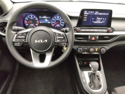 Used 2024 Kia Forte LXS w/ LXS Technology Package FWD image 22