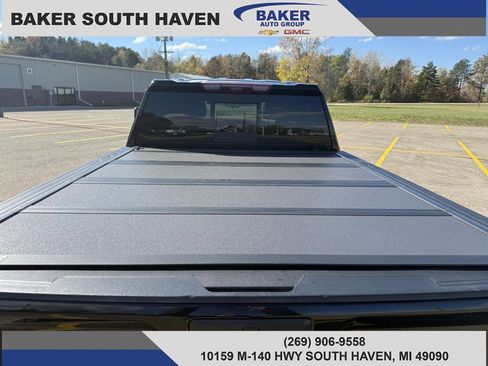 Used 2024 GMC Sierra 2500 Denali w/ Denali Reserve Package image 8