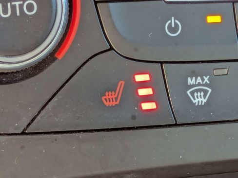 Used 2017 Ford Focus SE image 21