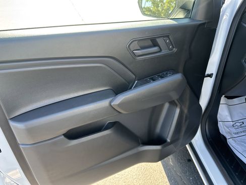 New 2026 Chevrolet Colorado W/T image 32