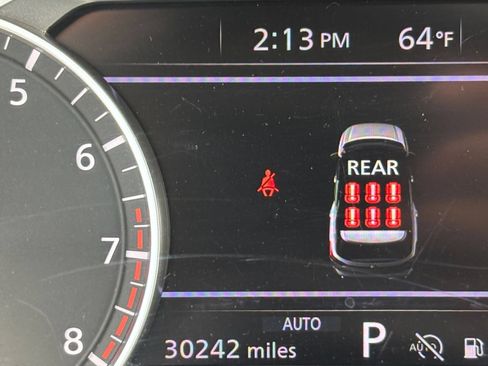 Used 2025 Nissan Pathfinder SV AWD/4WD image 43