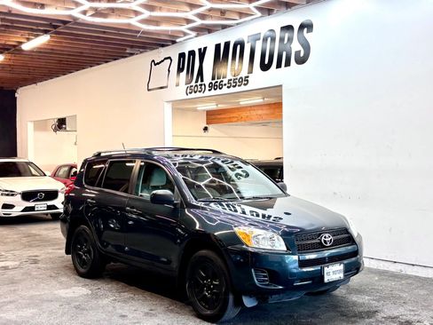 Used 2011 Toyota RAV4 4WD w/ Base L4 Extra Value Pkg image 1