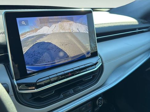 New 2026 Jeep Compass Limited image 27