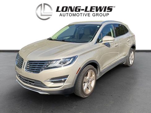 Used 2017 Lincoln MKC Premiere image 1