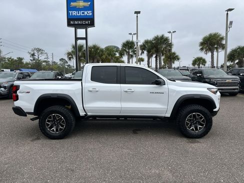 Used 2024 Chevrolet Colorado ZR2 w/ ZR2 Convenience Package III image 17
