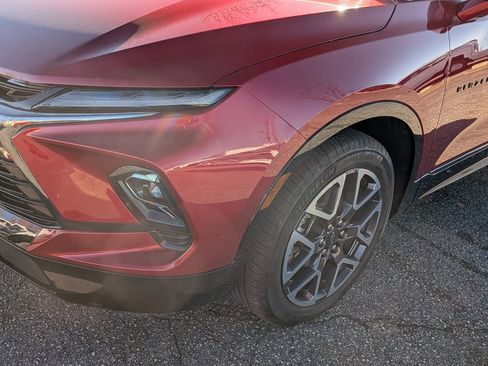Used 2025 Chevrolet Blazer RS image 11