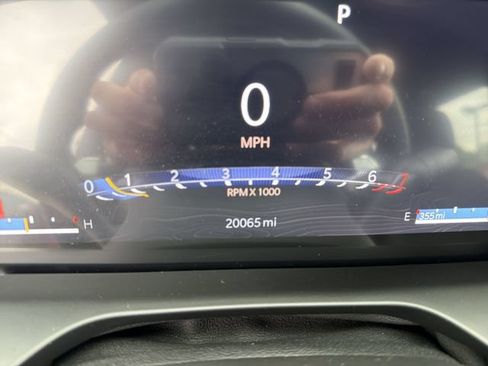 Certified 2024 Jeep Grand Cherokee Laredo X AWD/4WD image 17
