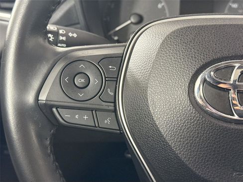 Certified 2023 Toyota Corolla Cross LE image 17