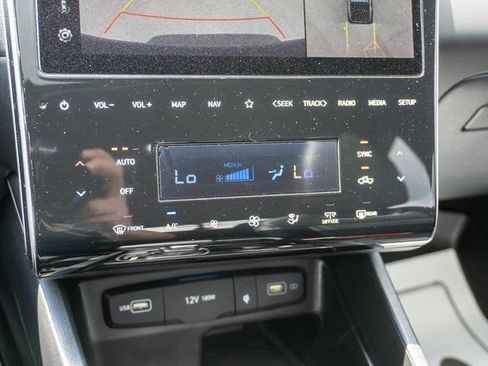 Used 2022 Hyundai Santa Cruz Limited AWD/4WD image 28