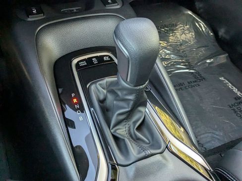 Used 2025 Toyota Corolla XLE image 22