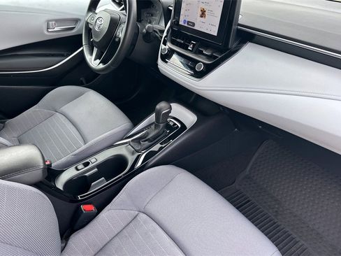 Certified 2024 Toyota Corolla SE image 17