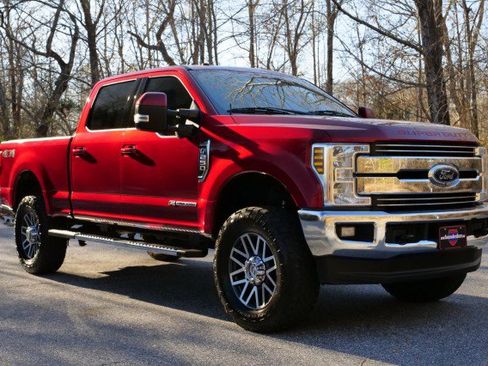 Used 2018 Ford F250 Lariat w/ Lariat Ultimate Package image 4