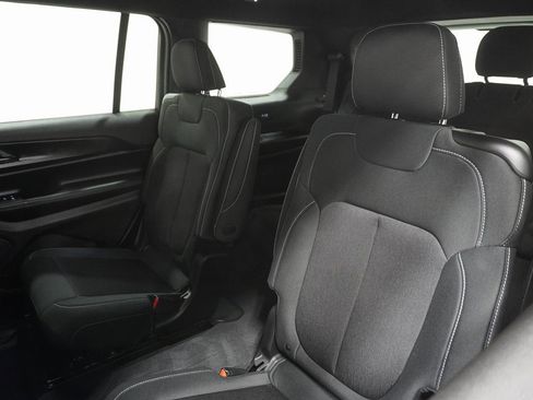 Used 2025 Jeep Grand Cherokee L Laredo w/ Luxury Tech Group I image 14