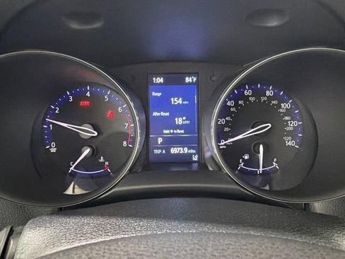 Used 2021 Toyota C-HR LE FWD image 31
