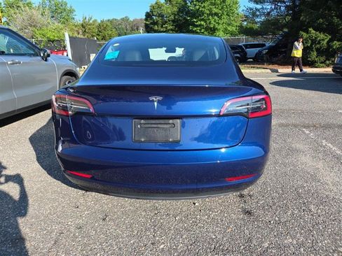 Used 2023 Tesla Model 3 Standard Range RWD image 3