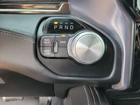 Used 2019 RAM 2500 Limited image 13