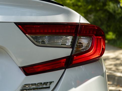 Used 2022 Honda Accord Sport Special Edition image 13