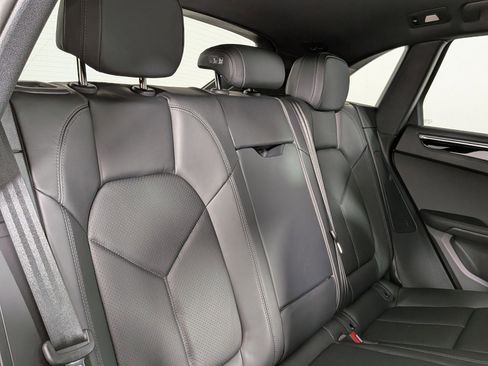 New 2025 Porsche Macan AWD/4WD image 23