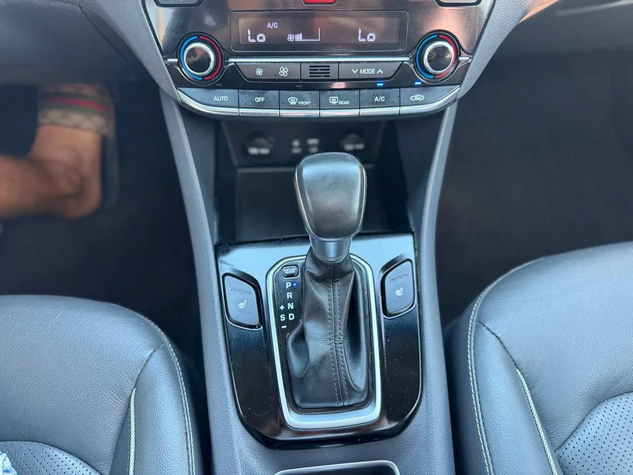 Used 2018 Hyundai Ioniq Limited FWD image 47