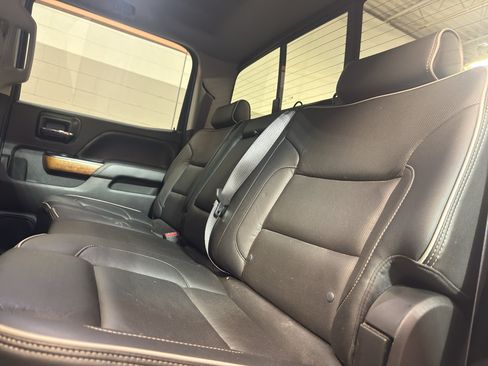 Used 2017 Chevrolet Silverado 2500 High Country AWD/4WD image 32