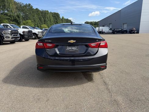 Used 2023 Chevrolet Malibu LT FWD image 5