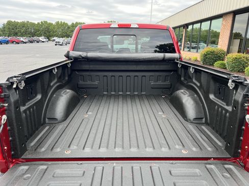Used 2015 Ford F150 Platinum w/ Equipment Group 701A Luxury AWD/4WD image 14