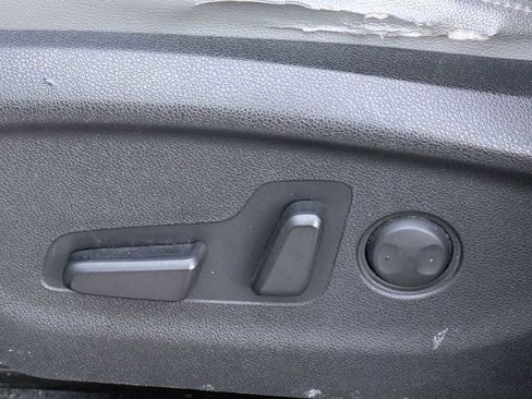 Used 2016 Kia Sorento EX image 16