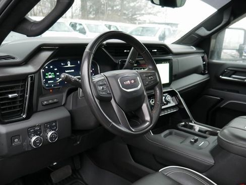 Used 2024 GMC Sierra 2500 AT4X image 15