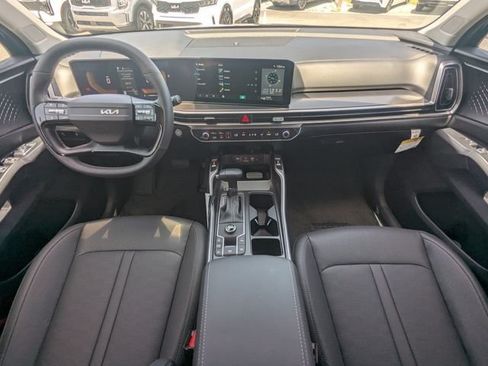 New 2026 Kia Sorento S FWD image 18