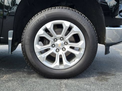 Used 2023 Chevrolet Silverado 1500 LTZ AWD/4WD image 11