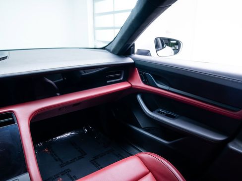 Used 2020 Porsche Taycan Turbo AWD/4WD image 12