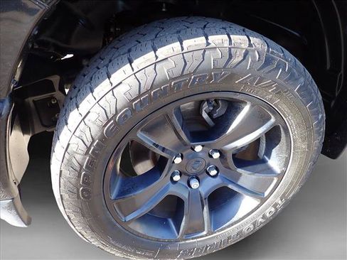 Used 2020 RAM 1500 Big Horn AWD/4WD image 5