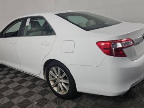 Used 2012 Toyota Camry XLE image 8