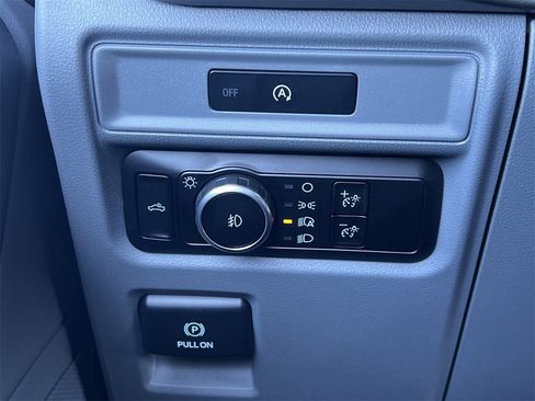 New 2025 Ford F150 XLT w/ Equipment Group 301A Standard image 15