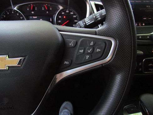 Used 2023 Chevrolet Equinox LT AWD/4WD image 24