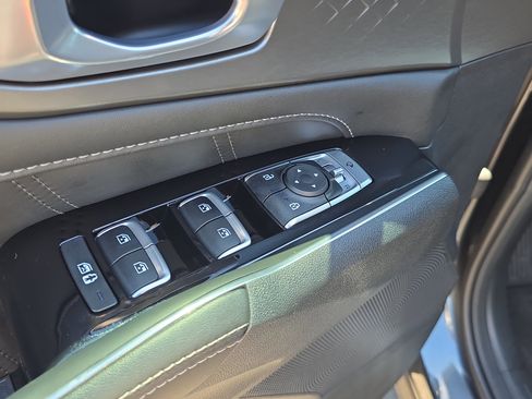 Certified 2023 Kia Sorento SX AWD/4WD image 20