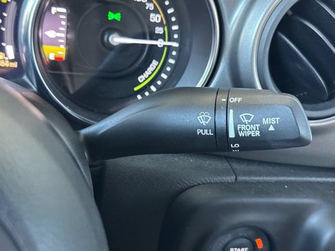 Used 2023 Jeep Wrangler Unlimited AWD/4WD image 31