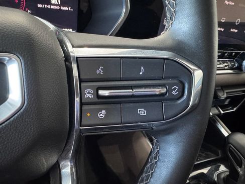 Certified 2025 GMC Canyon Denali AWD/4WD image 16