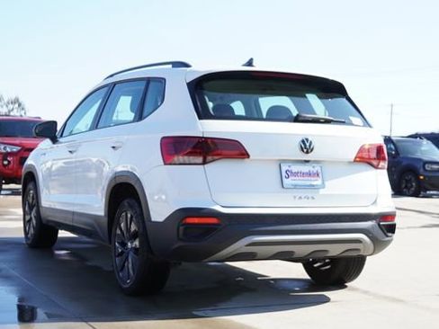 Used 2024 Volkswagen Taos S image 7