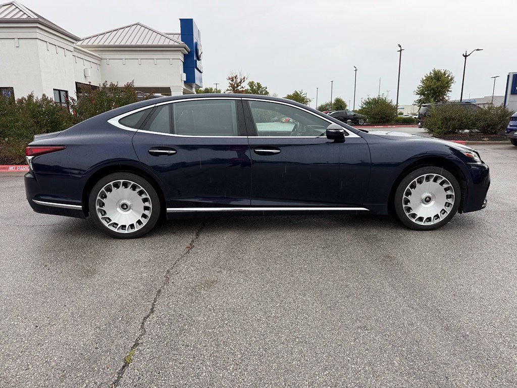 Used 2018 Lexus LS 500 w/ Luxury Package RWD image 8