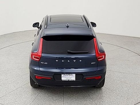 New 2026 Volvo XC40 B5 Core w/ Climate Package image 34
