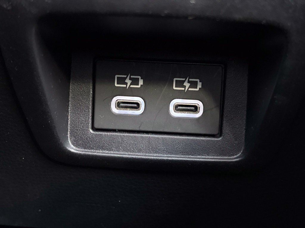 Used 2025 Toyota Corolla Cross LE FWD image 12