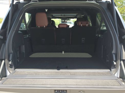 New 2026 Lincoln Navigator L Reserve AWD/4WD image 24